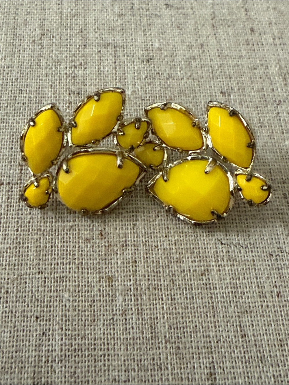 💛KENDRA SCOTT CARMEN STUDS💛